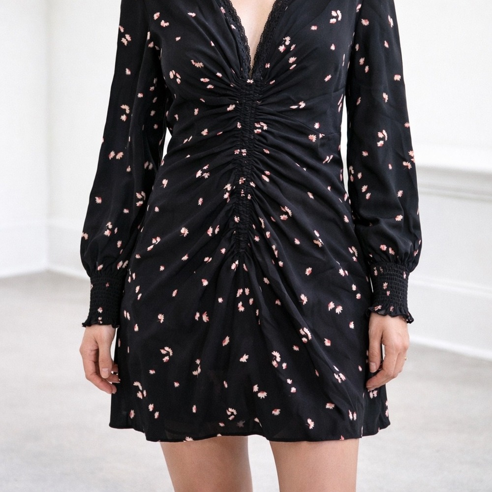 Thakoon Collective Floral Ruched Mini Dress – Women's 4 Black V-Neck‎